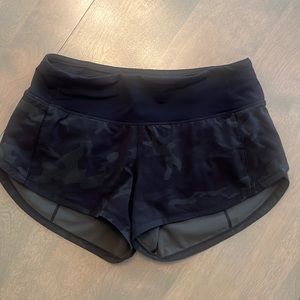 Lululemon shorts camouflage